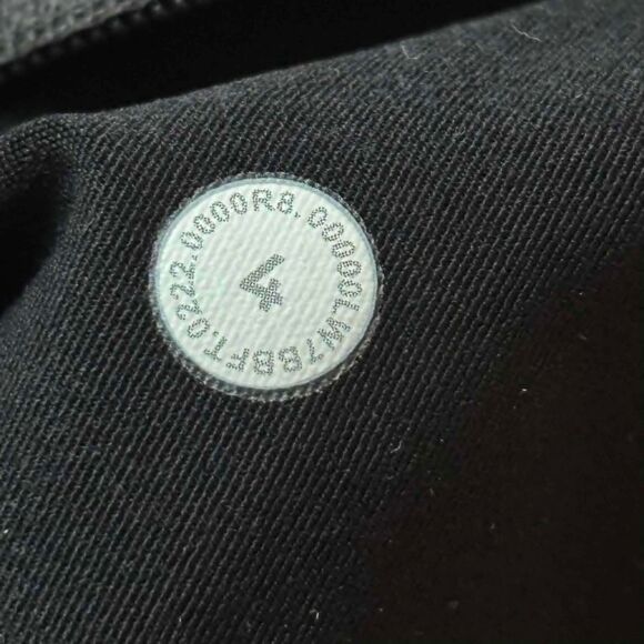 Lululemon Speed Up Short High-Rise 4" *Black - Picture 8 of 8